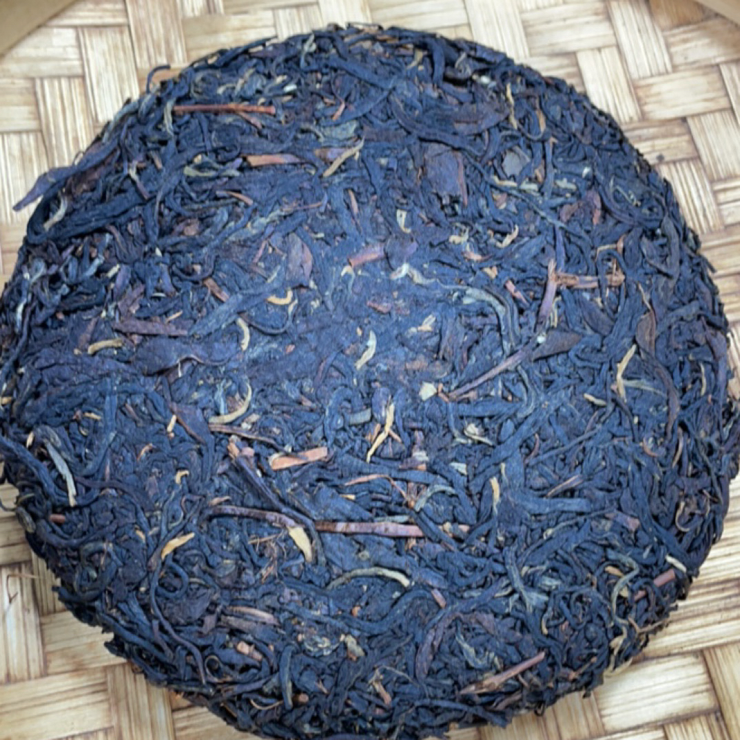 【周春芹家】2025年 云南松山古树红茶饼