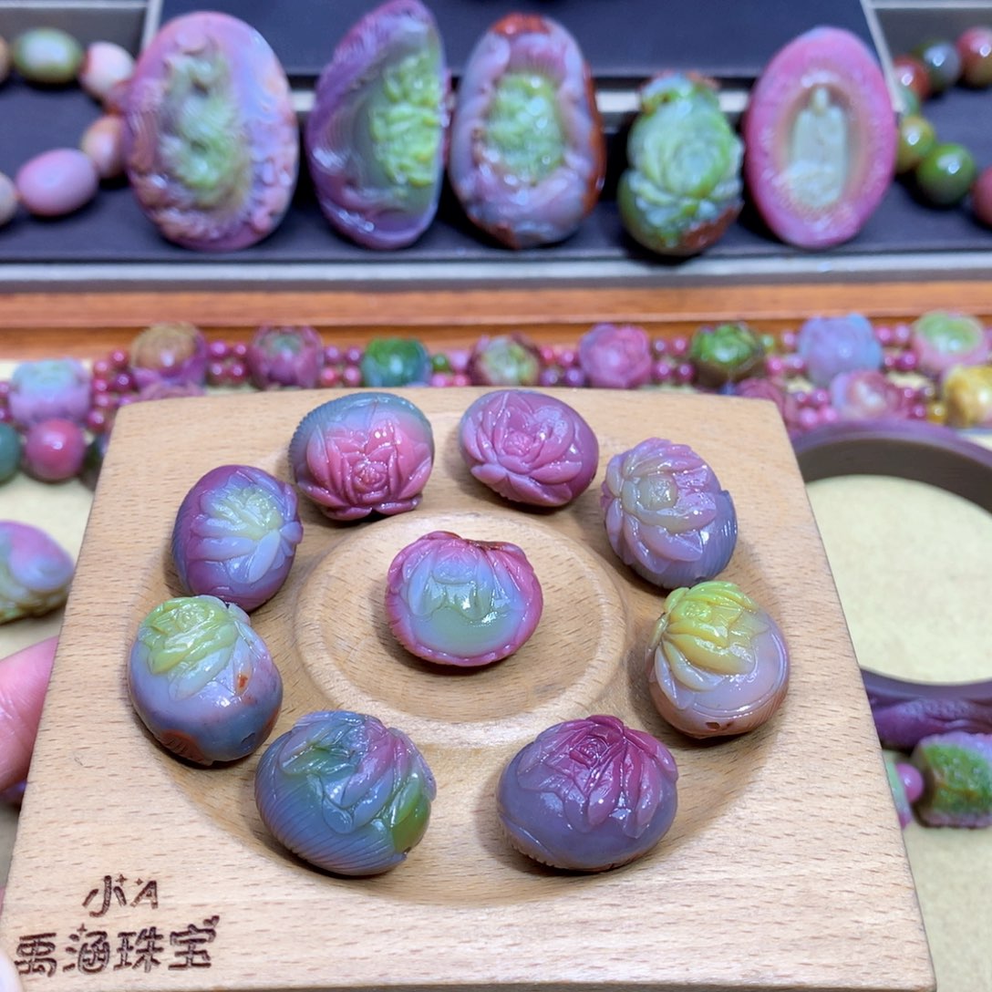 玛瑙未镶嵌挂件盐源定制