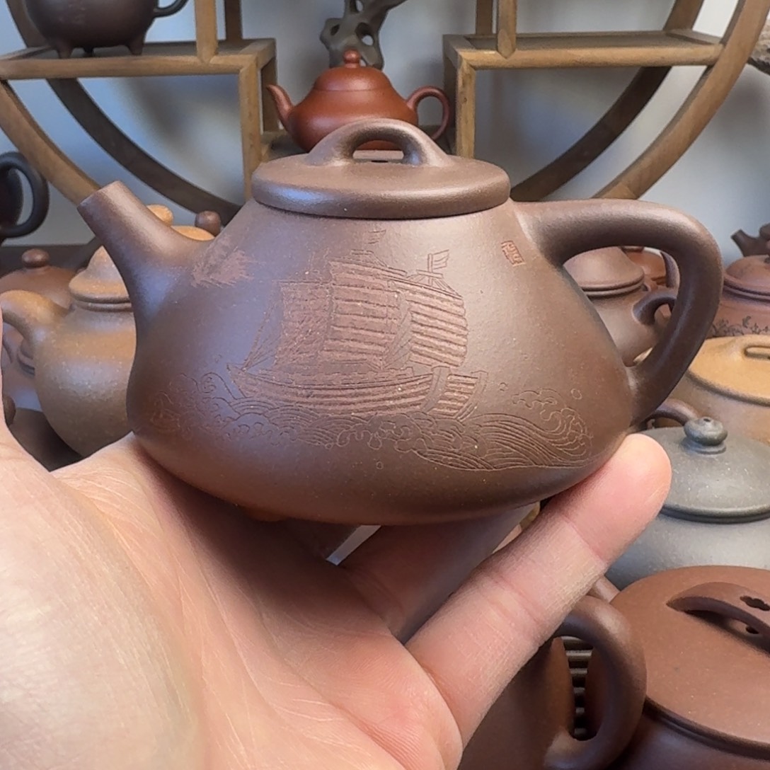 紫砂茶壶子冶石瓢200cc台西嫩底槽清刻绘