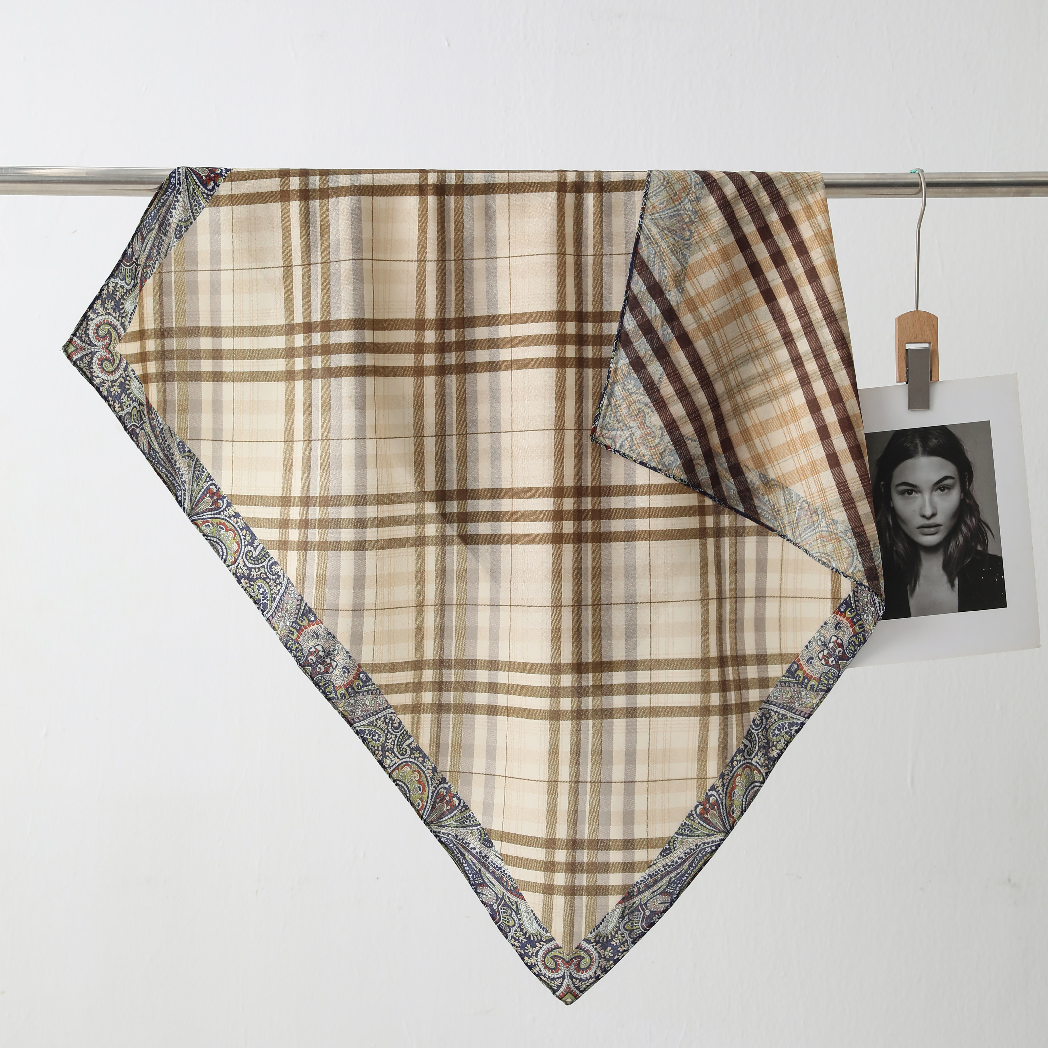 P12【格纹腰果】新款丝毛双面85*85围巾方巾