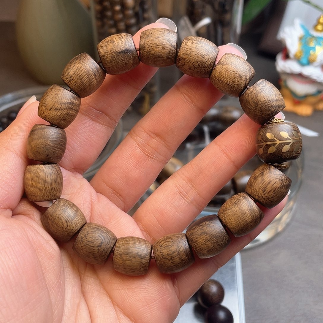 沉香手串天**空穿双圈➕3备珠