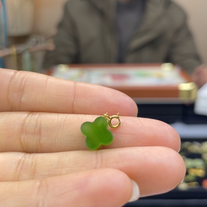和田玉18K金镶嵌颈饰