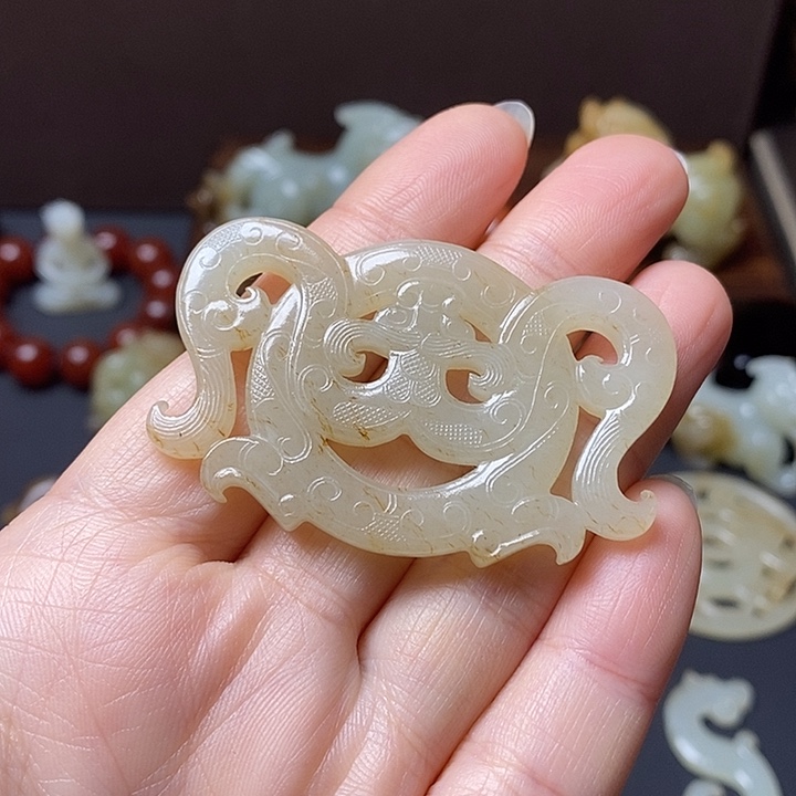 人***缘和田玉（糖玉）未镶嵌挂件