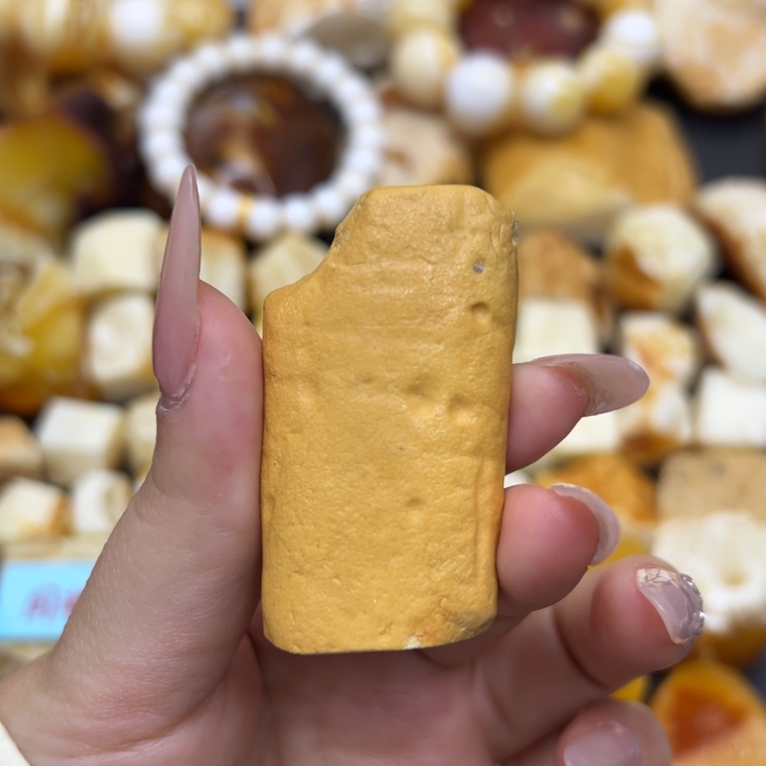 定制琥珀未镶嵌蜜蜡