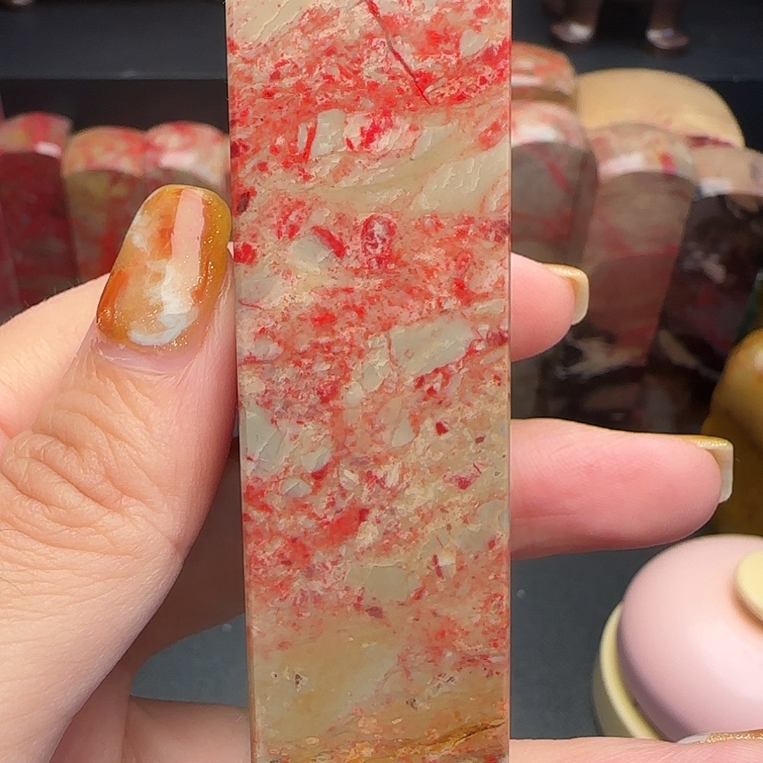 昌化石昌化鸡血石