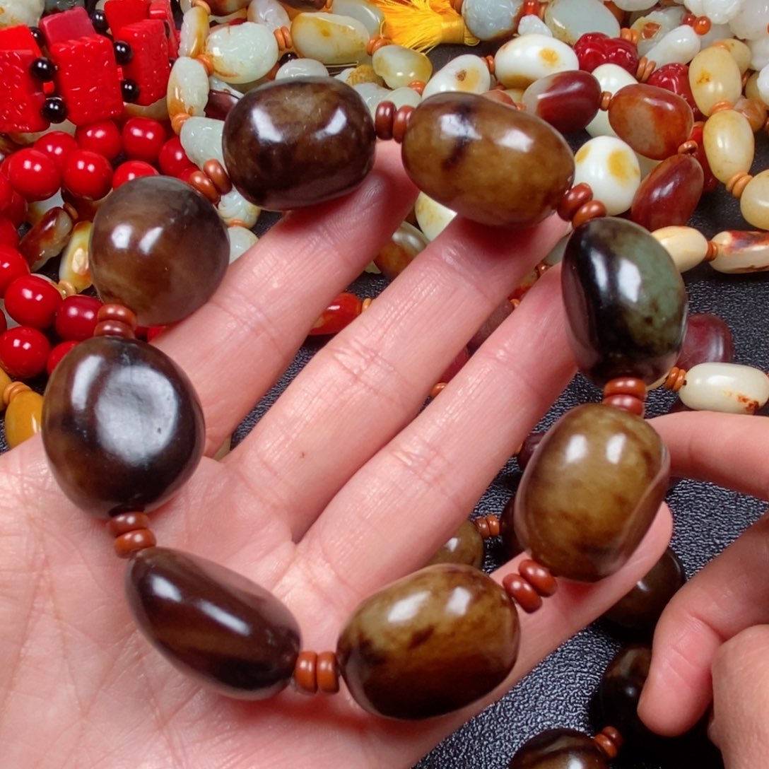 和田玉颈饰未镶嵌天****和