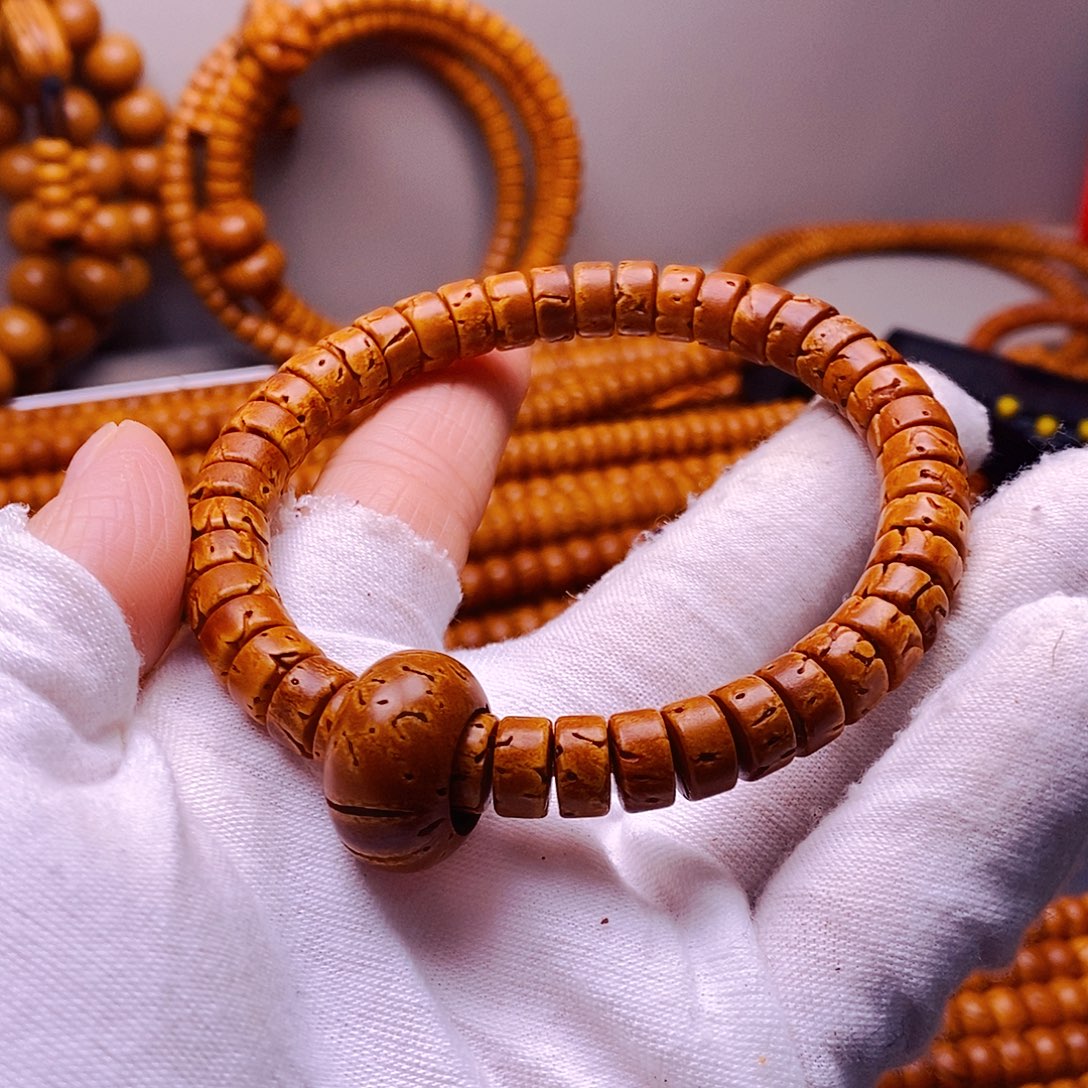 吊坠桃核4乘8奶片手串直切微瑕28