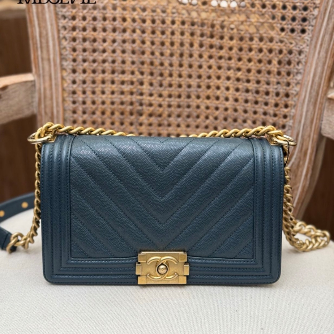 95新 Chanel/香奈儿 18C蓝色V纹leboy中号单肩斜挎包78800B