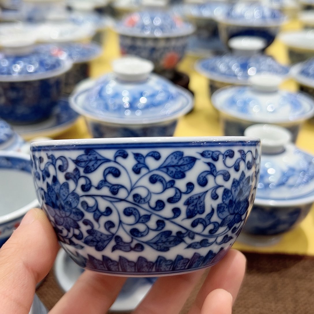 王*正宗紫晶柴窑缠枝莲单杯