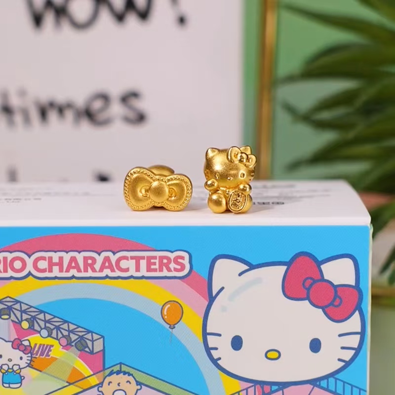 周生生经典KITTY黄金可爱转运珠串珠组合