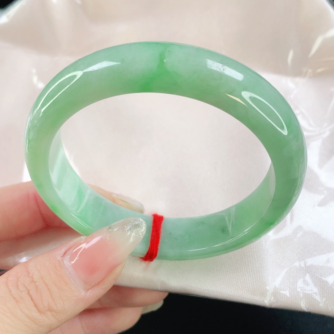 翡翠手镯未镶嵌7105翡翠