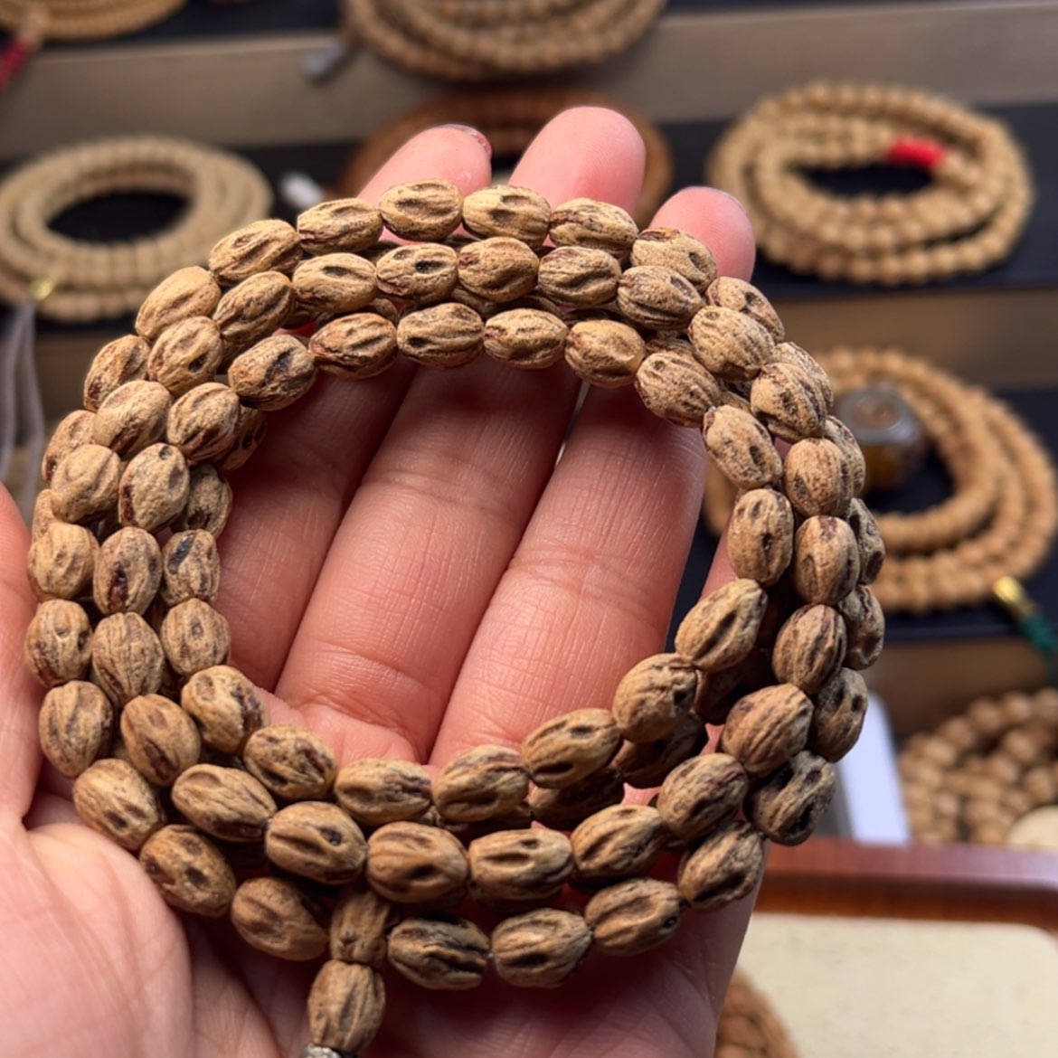 【闪购商品】柏香籽/百香籽吊坠招**?