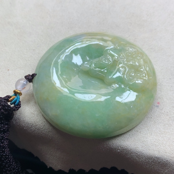 翡翠颈饰未镶嵌吊坠