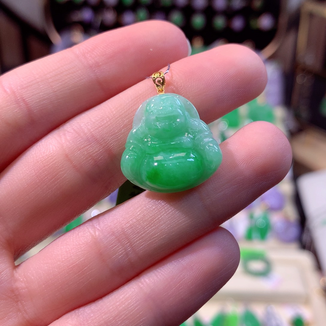 翡翠颈饰18K金镶嵌翡翠