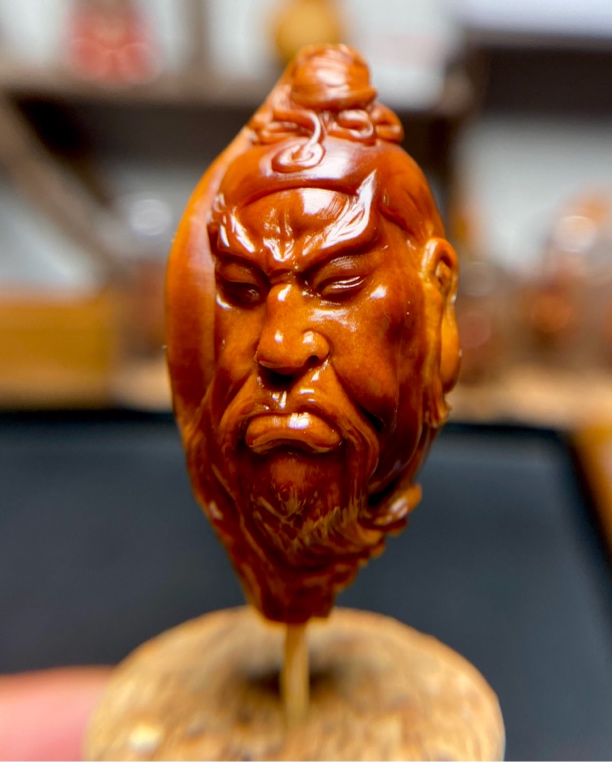 孤品包浆纯手工【关二爷】橄榄核单籽