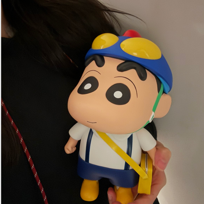 中号发光校服小新25cm 可爱类型礼物家居装饰摆件
