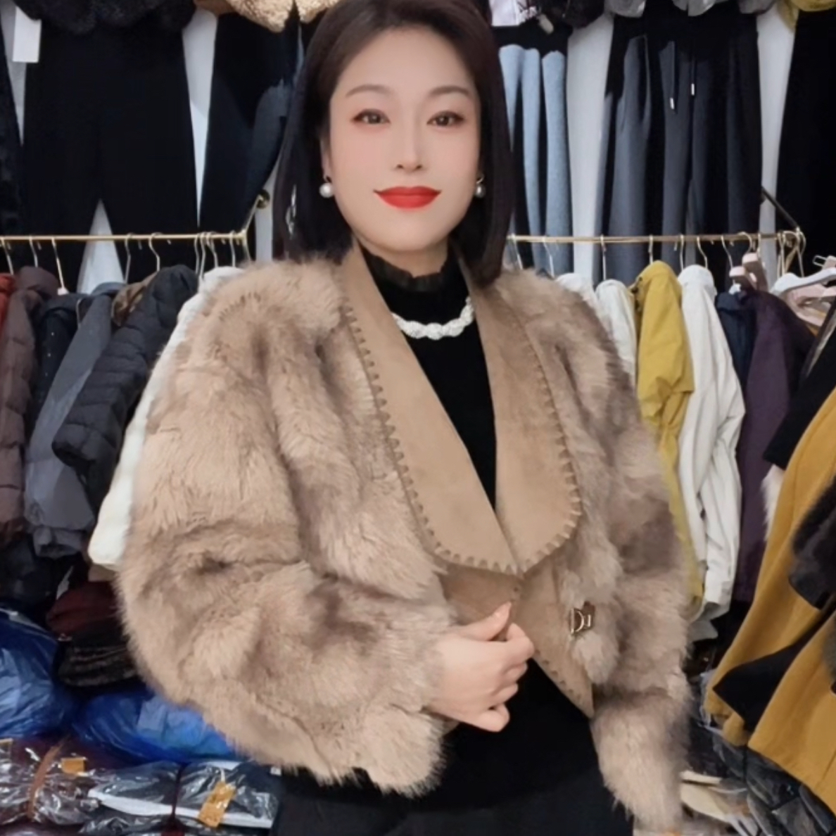 秋冬洋气轻奢时尚短外套