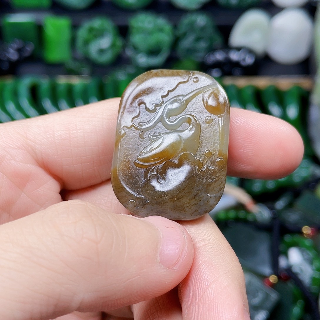 和田玉未镶嵌珠宝半成品