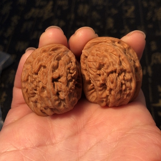 文玩核桃把件白狮子异型