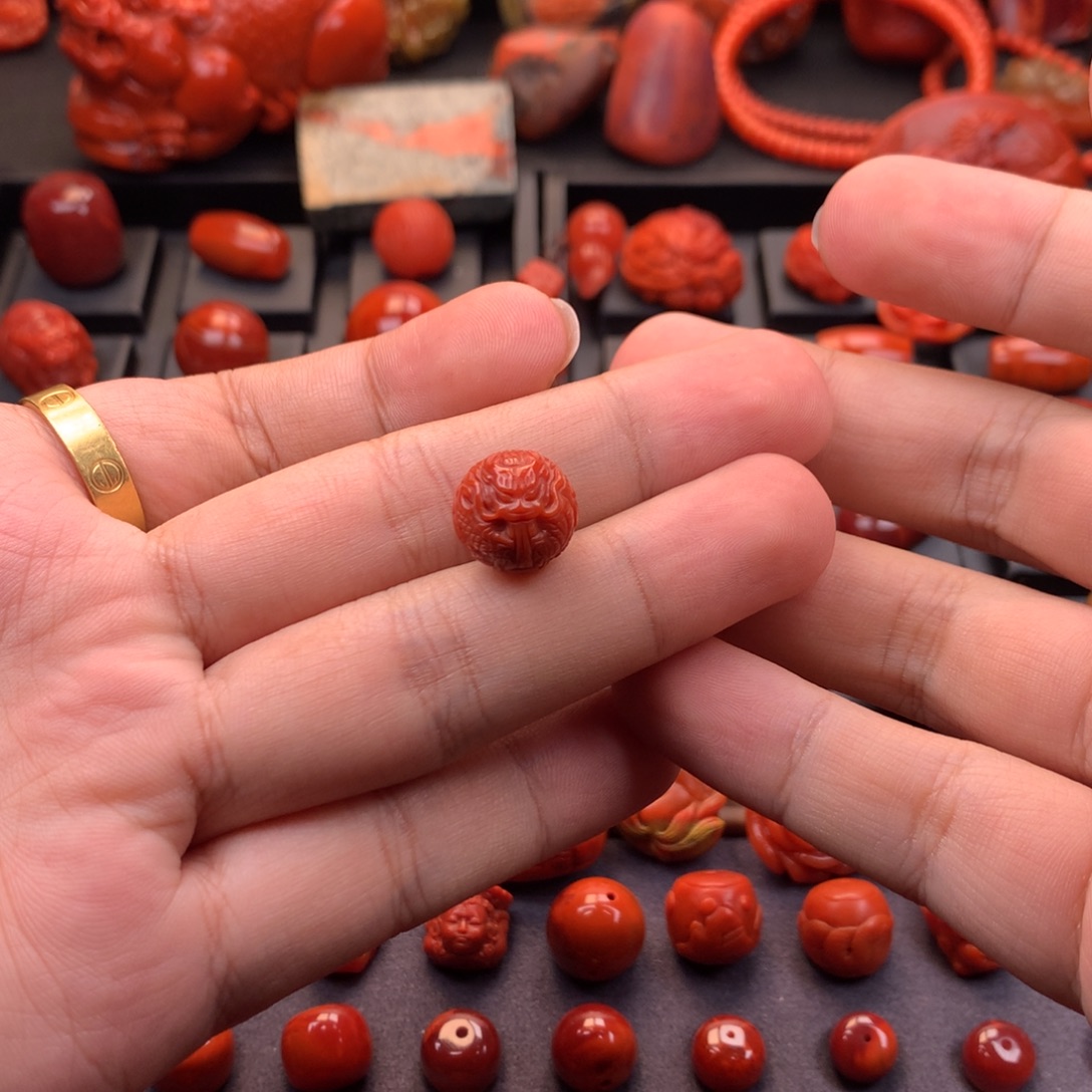 南红玛瑙未镶嵌精工雕刻满色满肉龙珠圆珠13.3mm