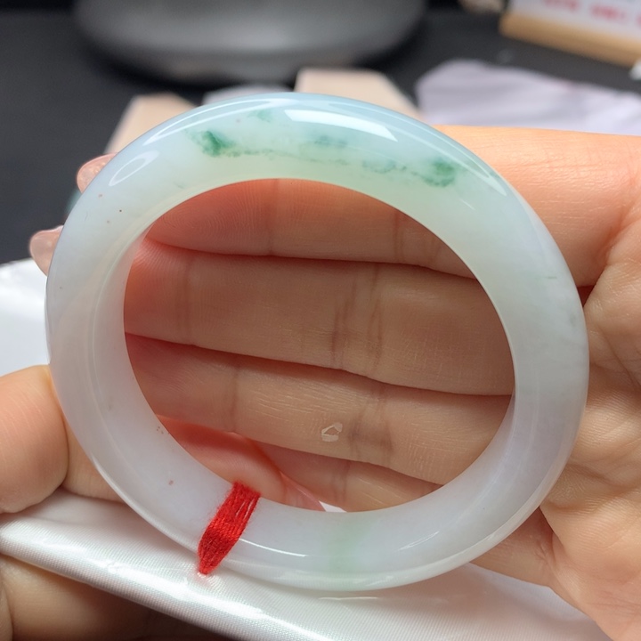 翡翠手镯未镶嵌55555656