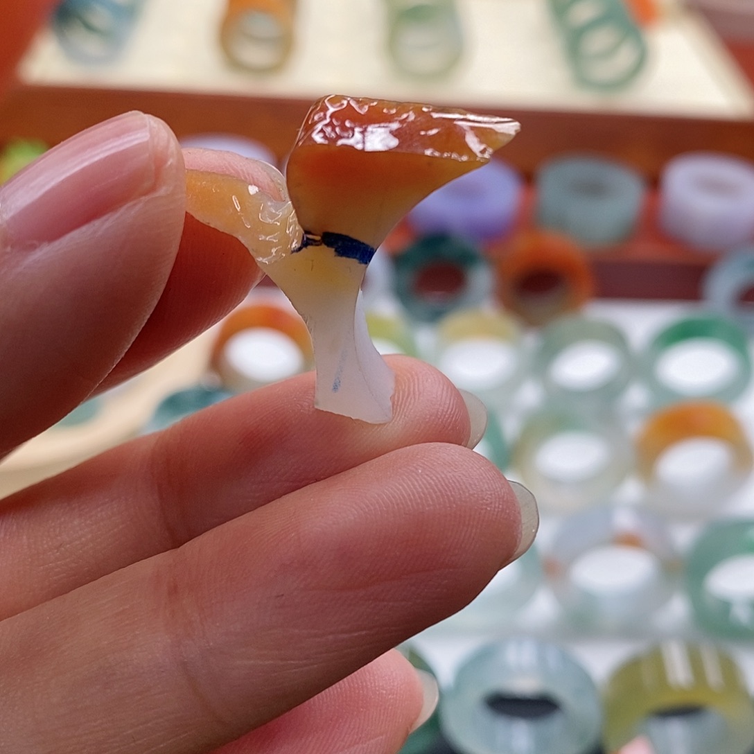 定制翡翠未镶嵌翡翠