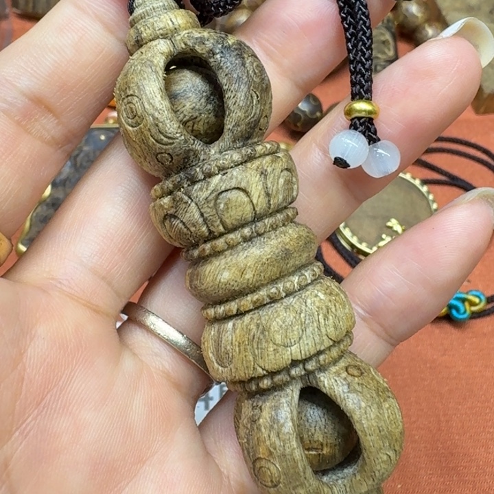大叶紫檀（黑酸枝木类）