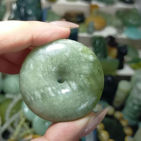 岫玉未镶嵌岫玉挂坠