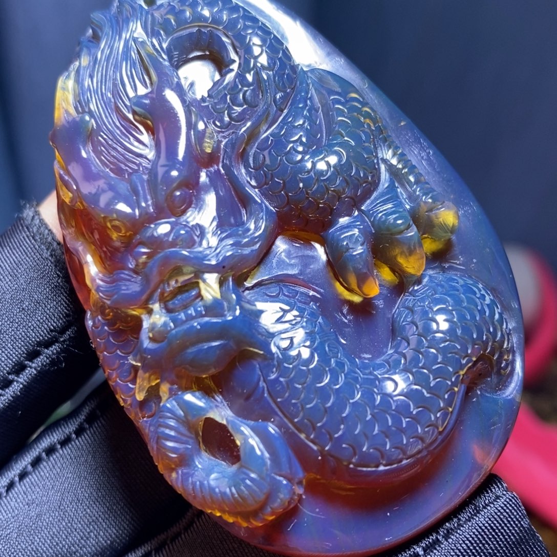 琥珀未镶嵌裸石。。。