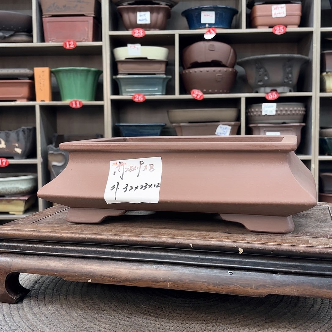 紫砂花盆紫砂的味道很好闻