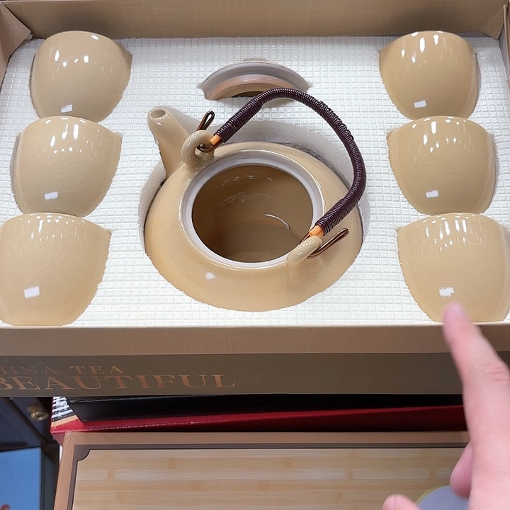 孤品茶具套装等等。