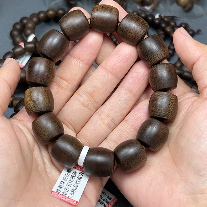 雪***狐沉香沉香碎屑白棋玉化1.6