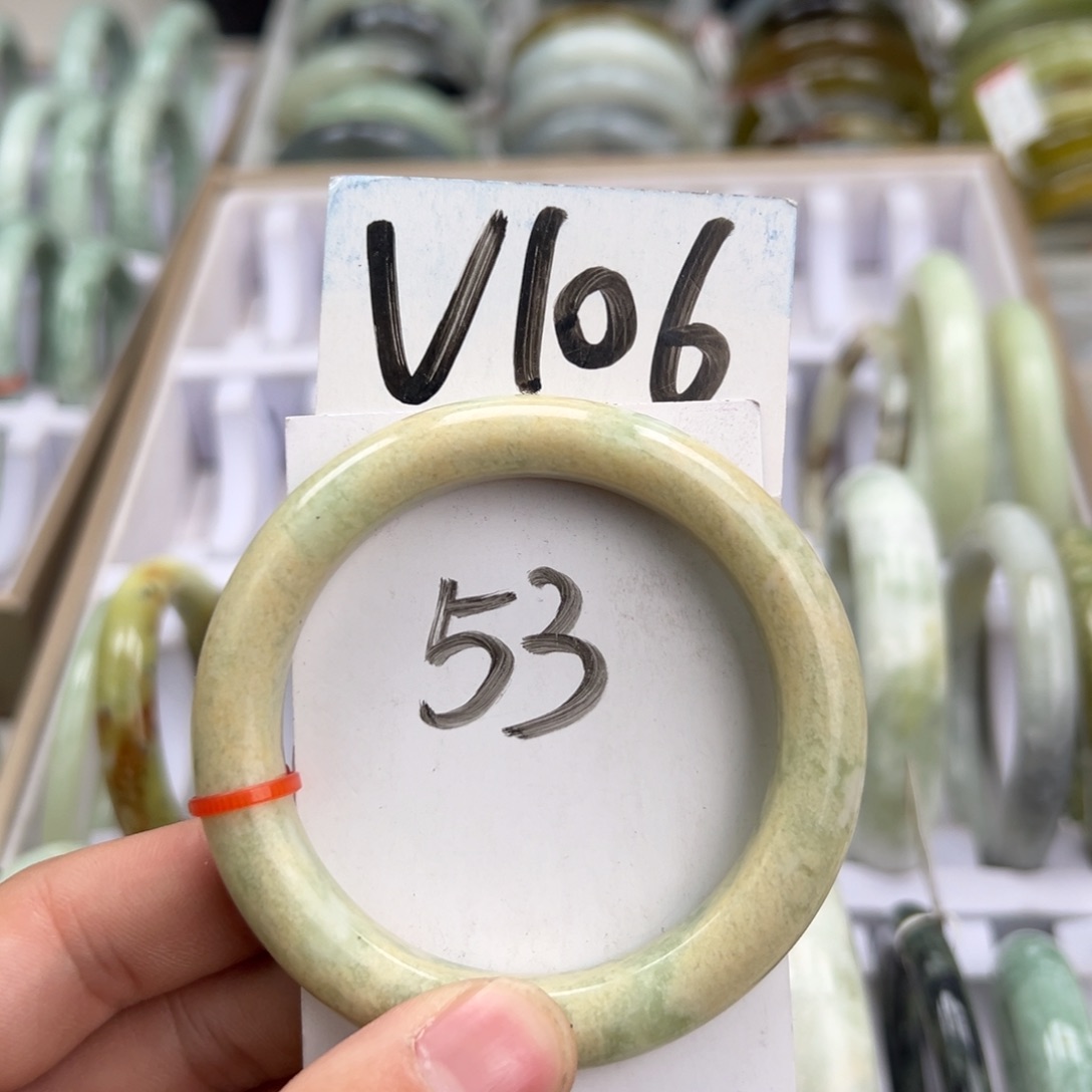 岫玉手镯未镶嵌天然岫玉