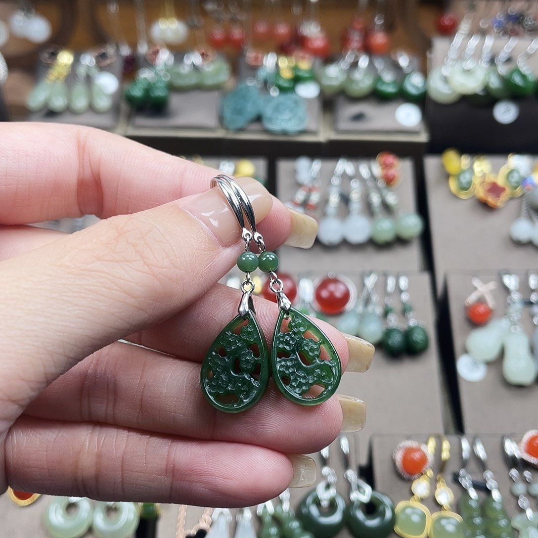 和田玉银S925镶嵌耳饰