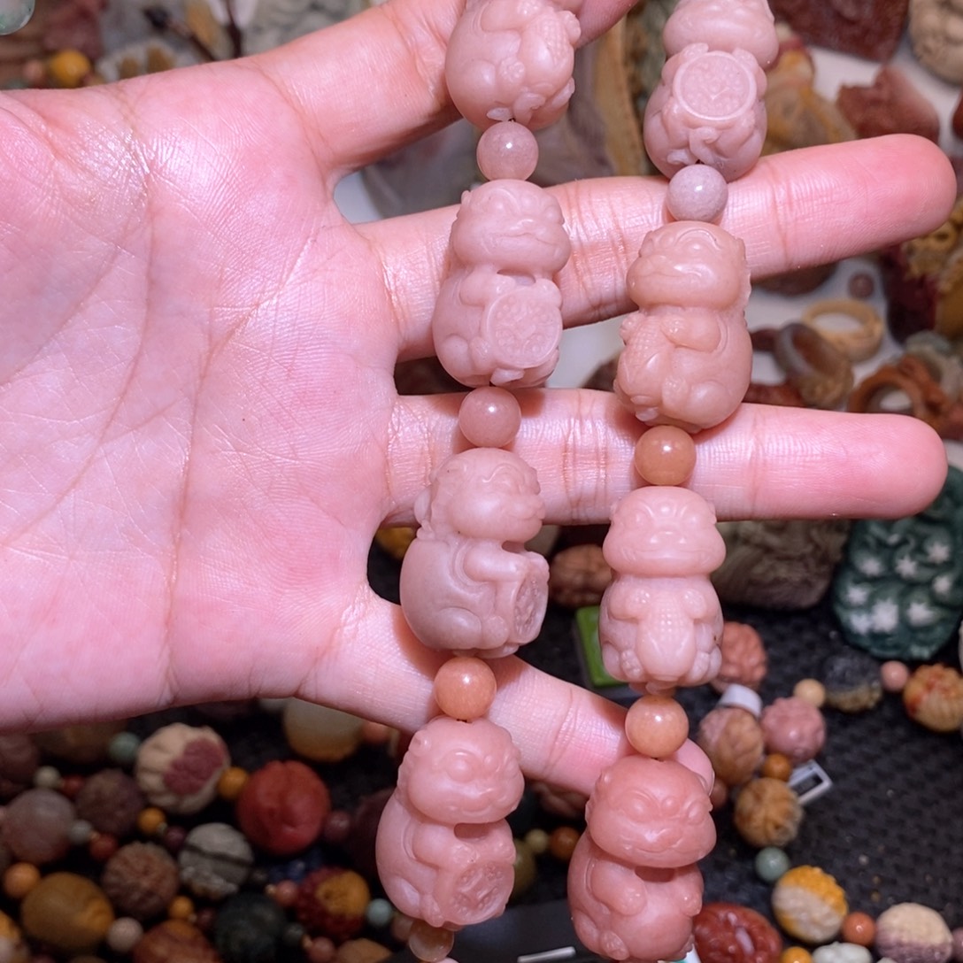石英质玉（阿拉善玉）手链未镶嵌