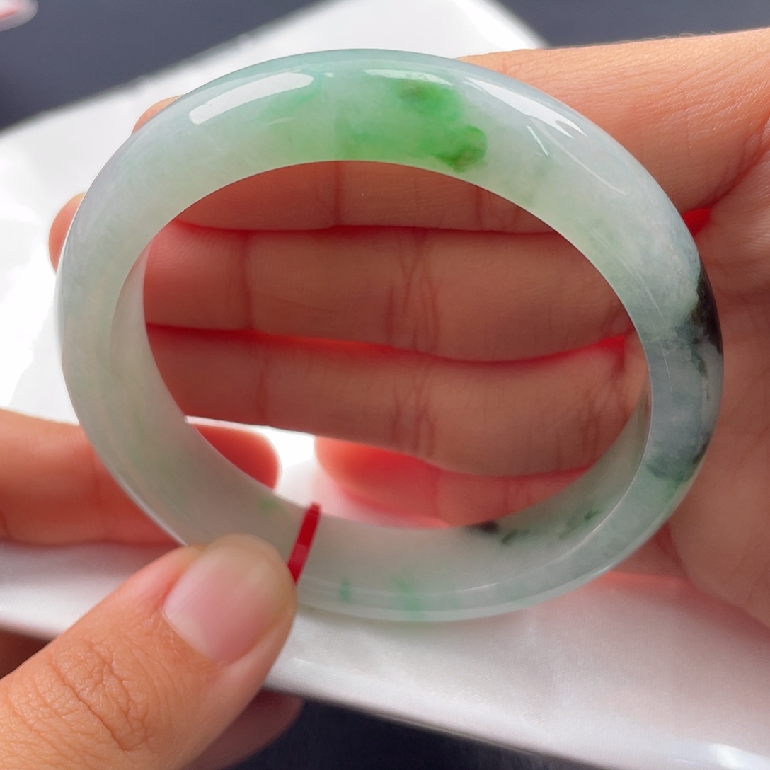 国***）翡翠未镶嵌手镯25643