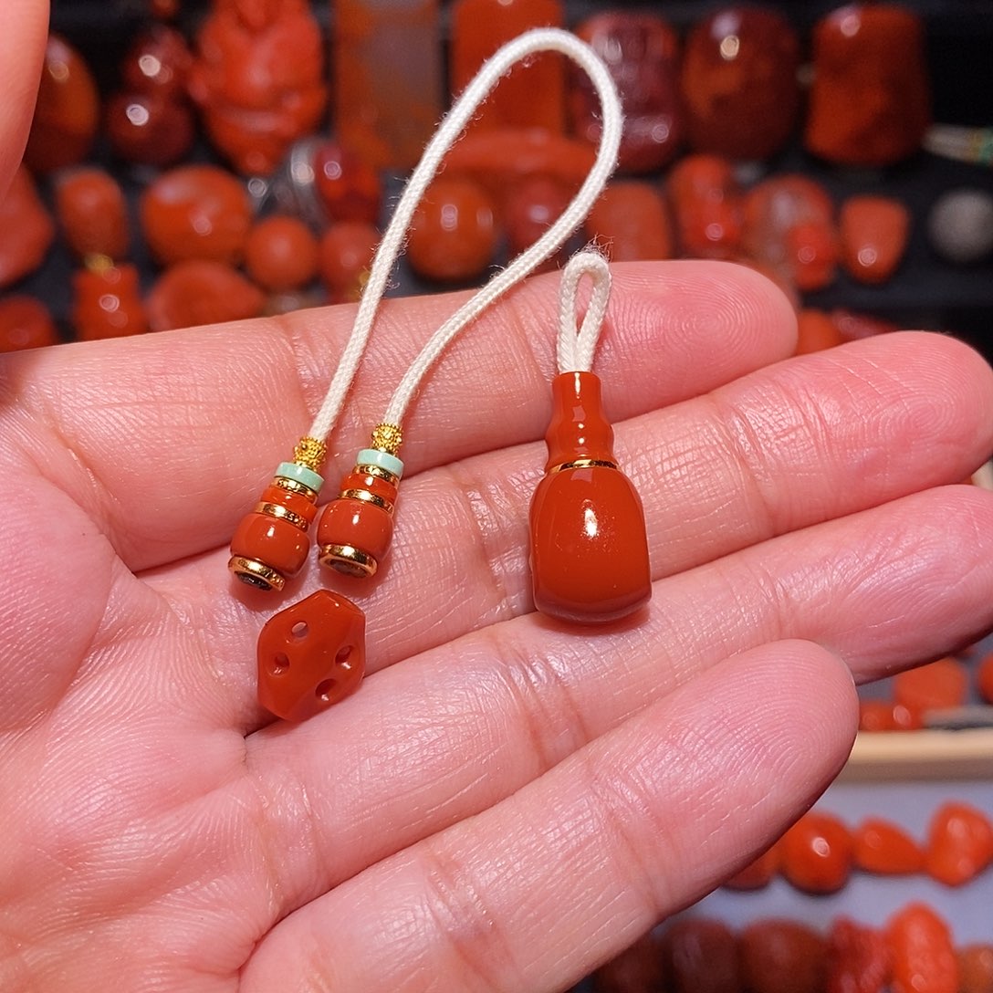 児***戲南红玛瑙未镶嵌配饰套装 三通