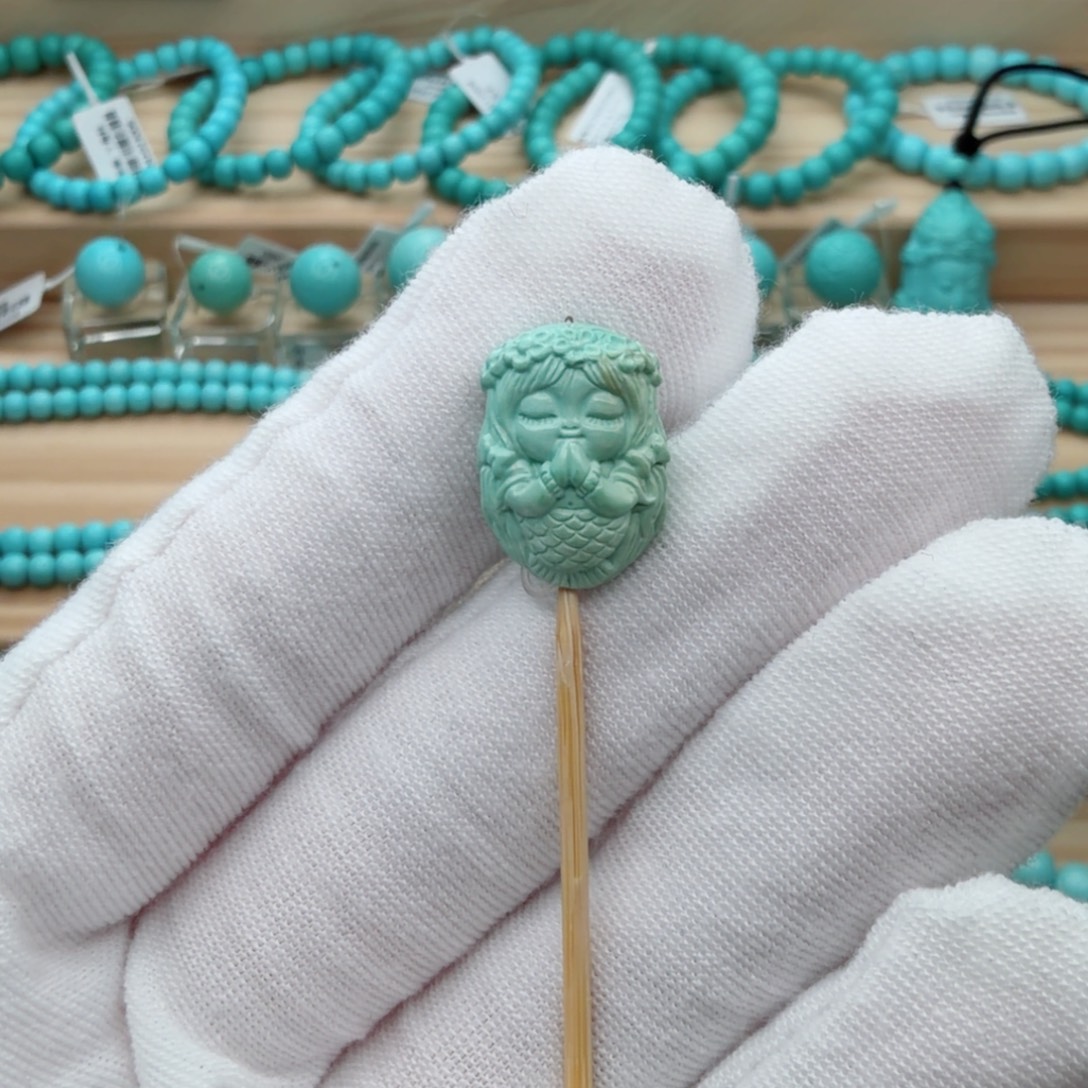 绿松石未镶嵌珠宝奇石