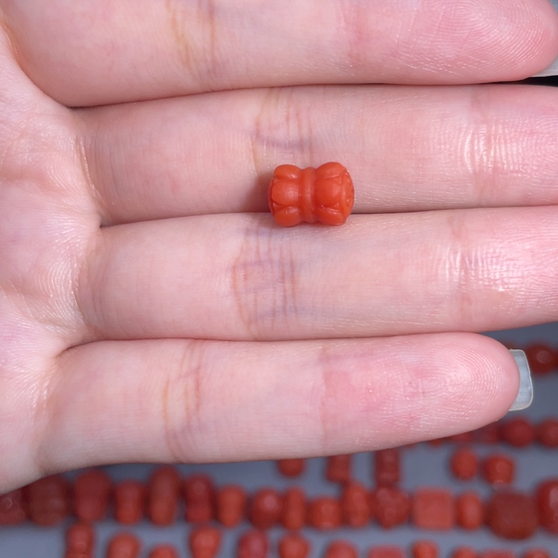 未镶嵌并蒂莲7mm南红玛瑙