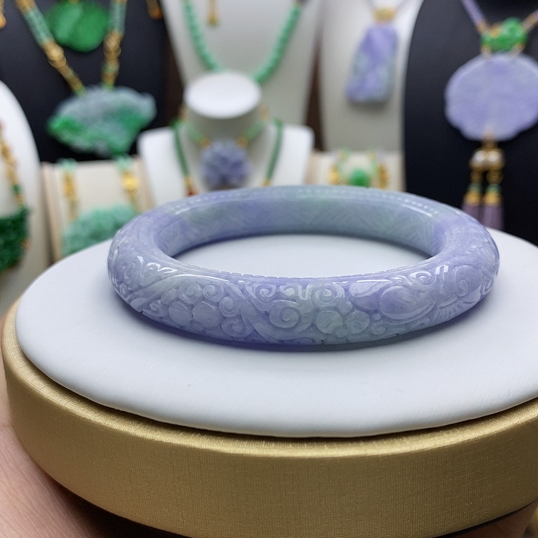 翡翠手镯未镶嵌天然