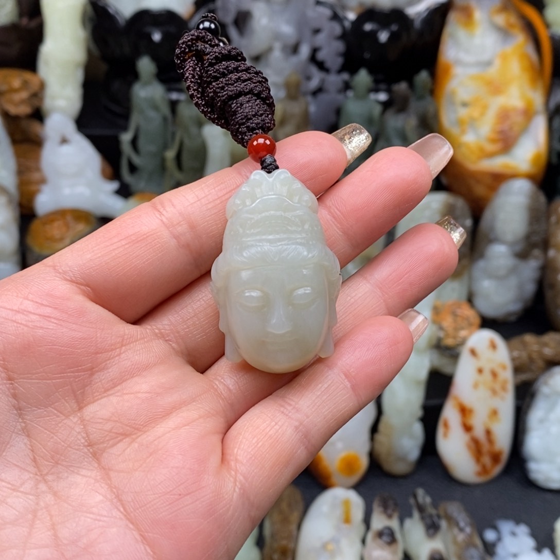 和田玉颈饰未镶嵌?****?