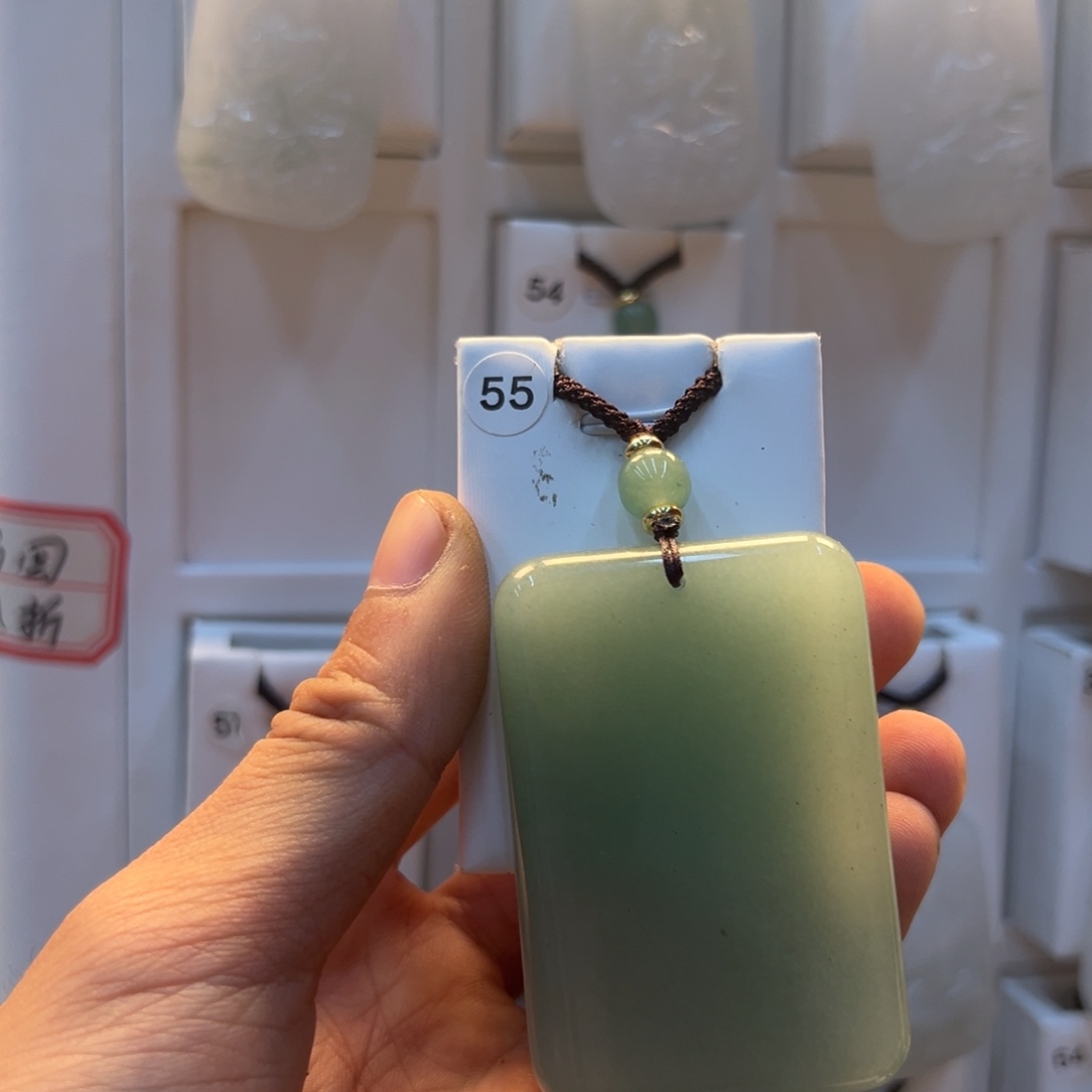 小****石英质玉合金颈饰