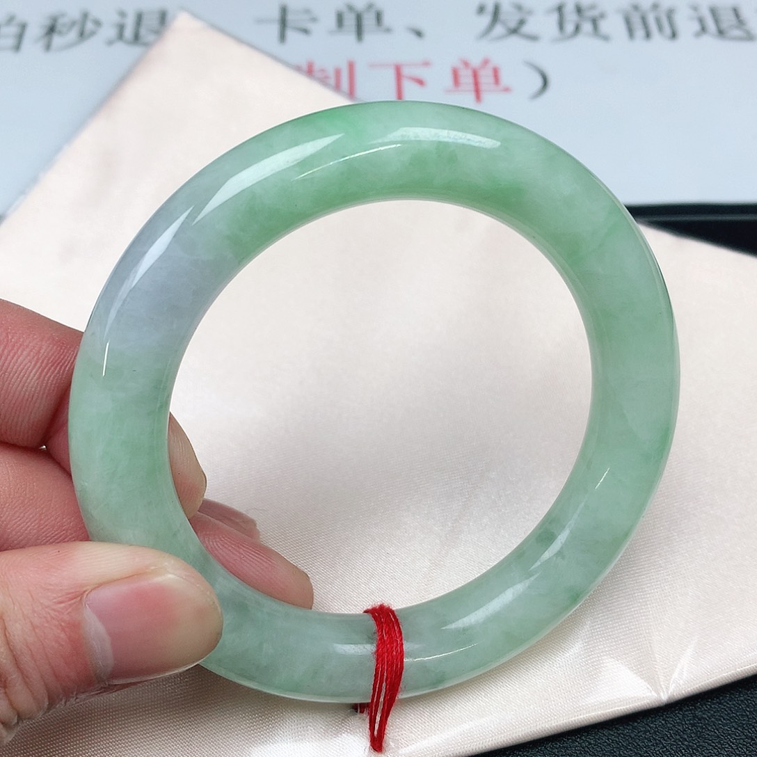 翡翠手镯未镶嵌圈57