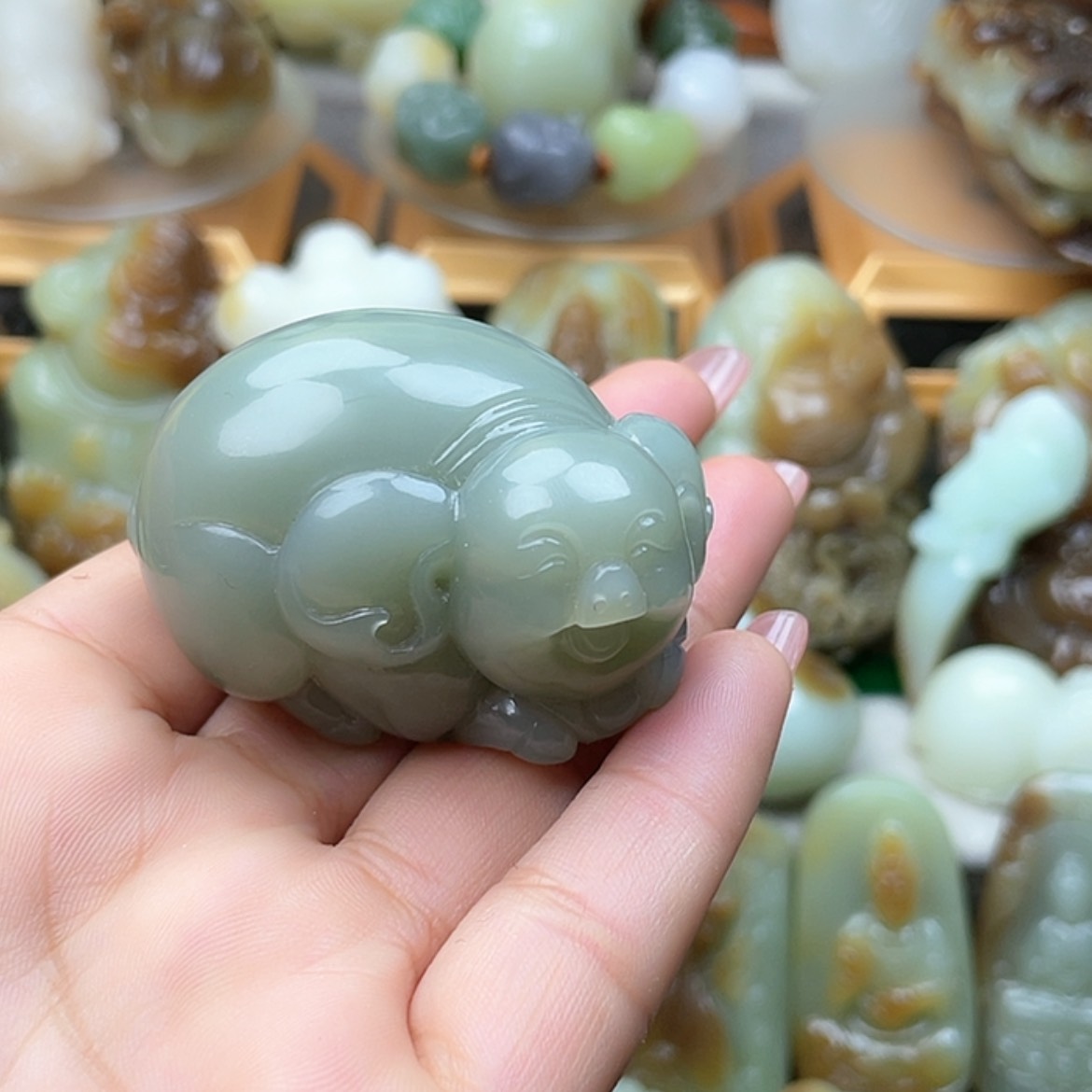 【闪购商品】未镶嵌和田玉挂件苍**月