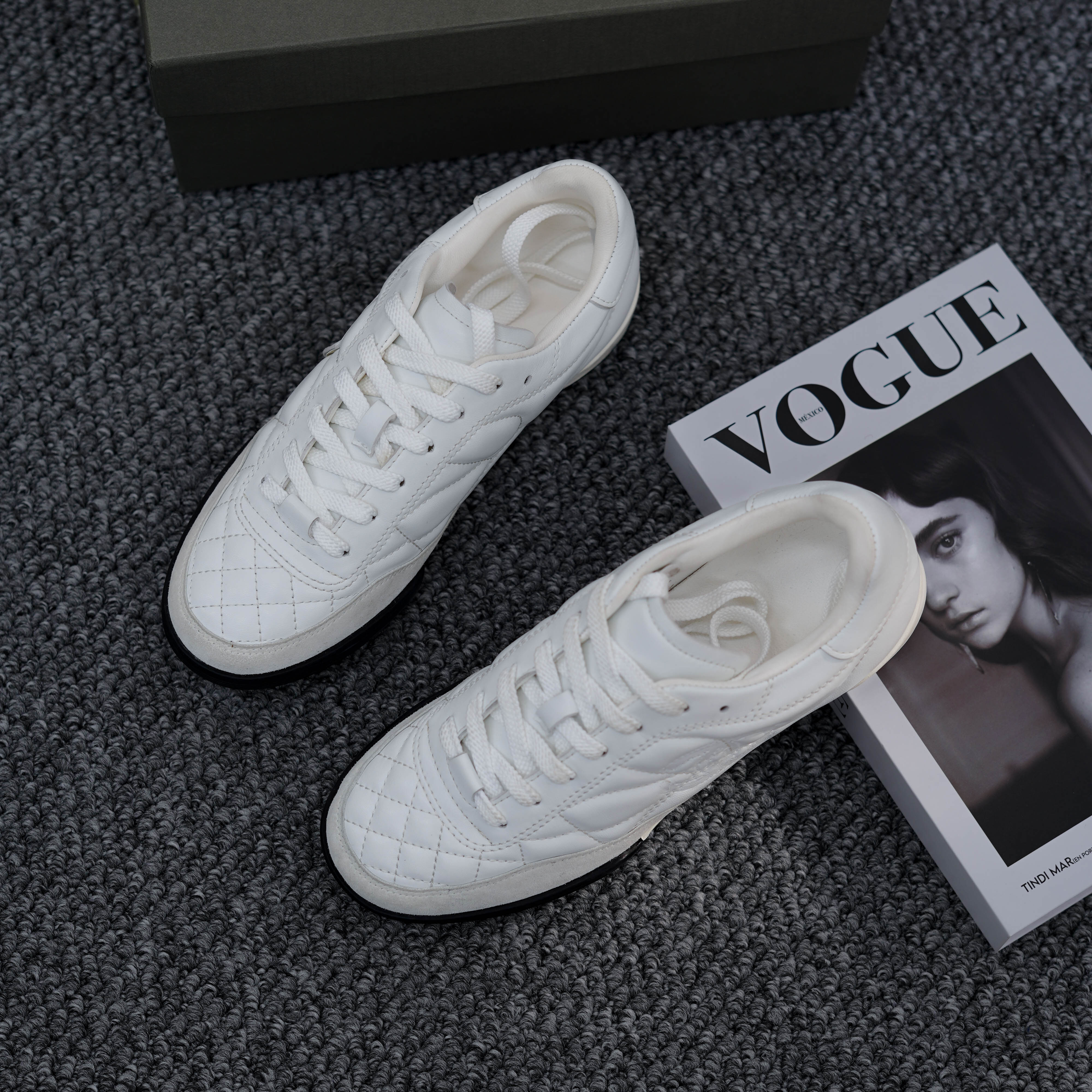 【菱格休闲鞋】羊皮鞋面  舒适半羊皮内里  橡胶大底 跟高2cm