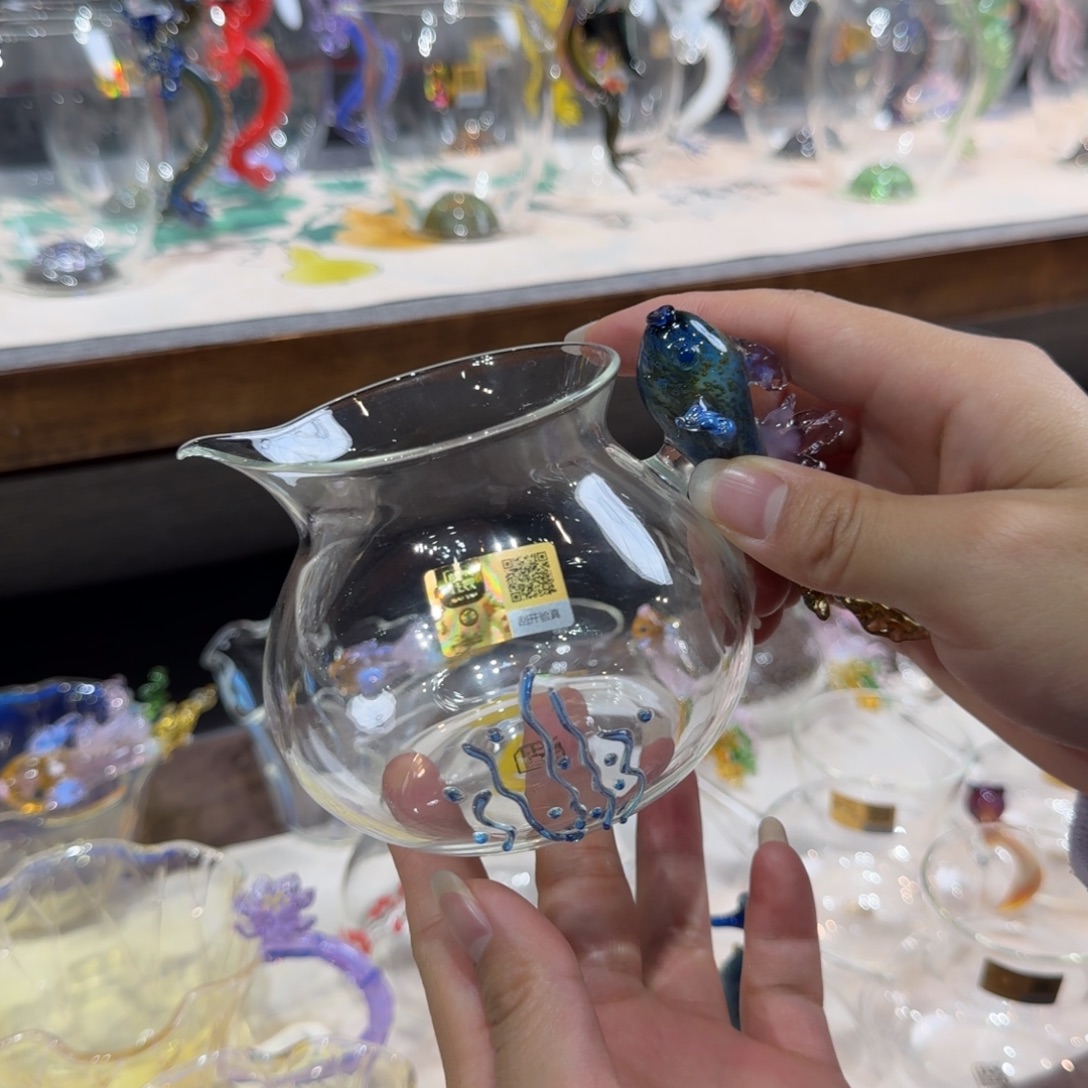 蓦***首晶焱公道杯锦鲤海草