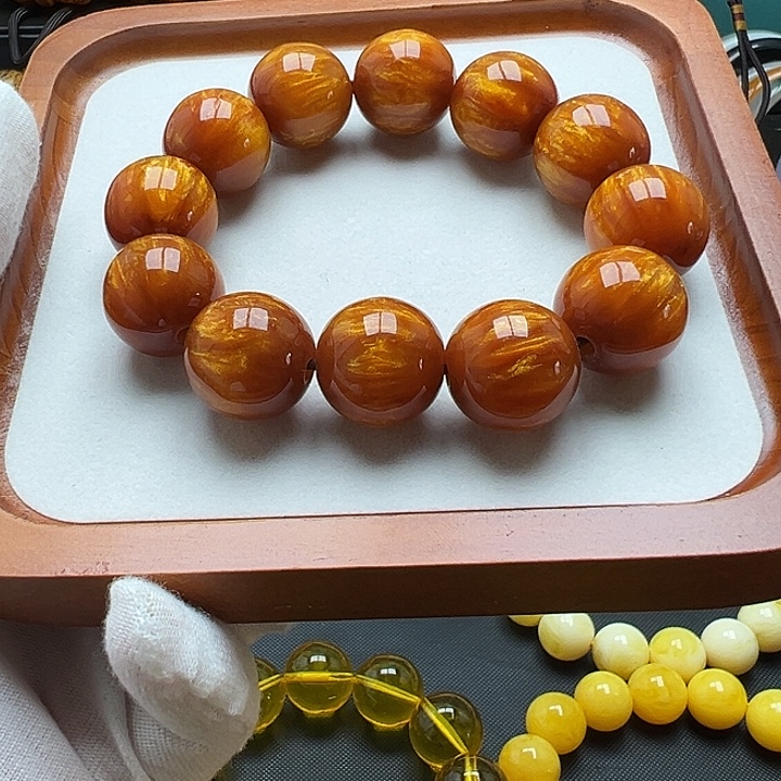 琥珀未镶嵌颈饰手串