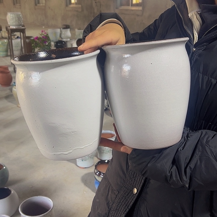 微瑕高度21厘米口径17厘米