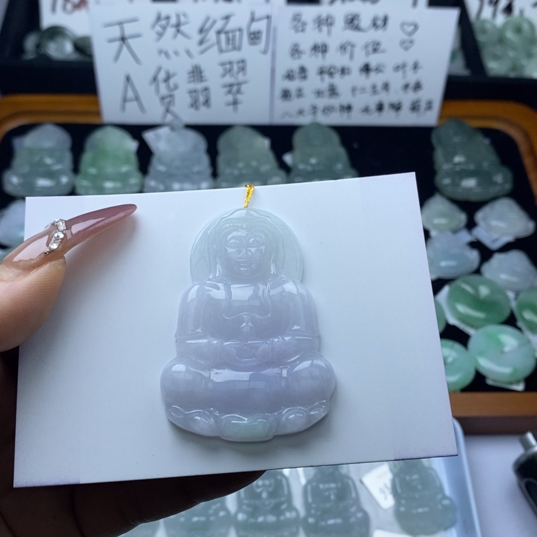 翡翠颈饰未镶嵌观音