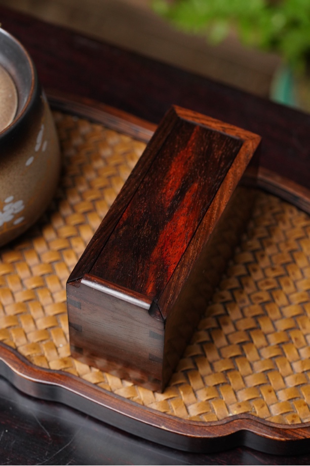 【木虫臻品】奢侈品老挝大红酸枝牙签盒榫卯结构高端桌面收纳